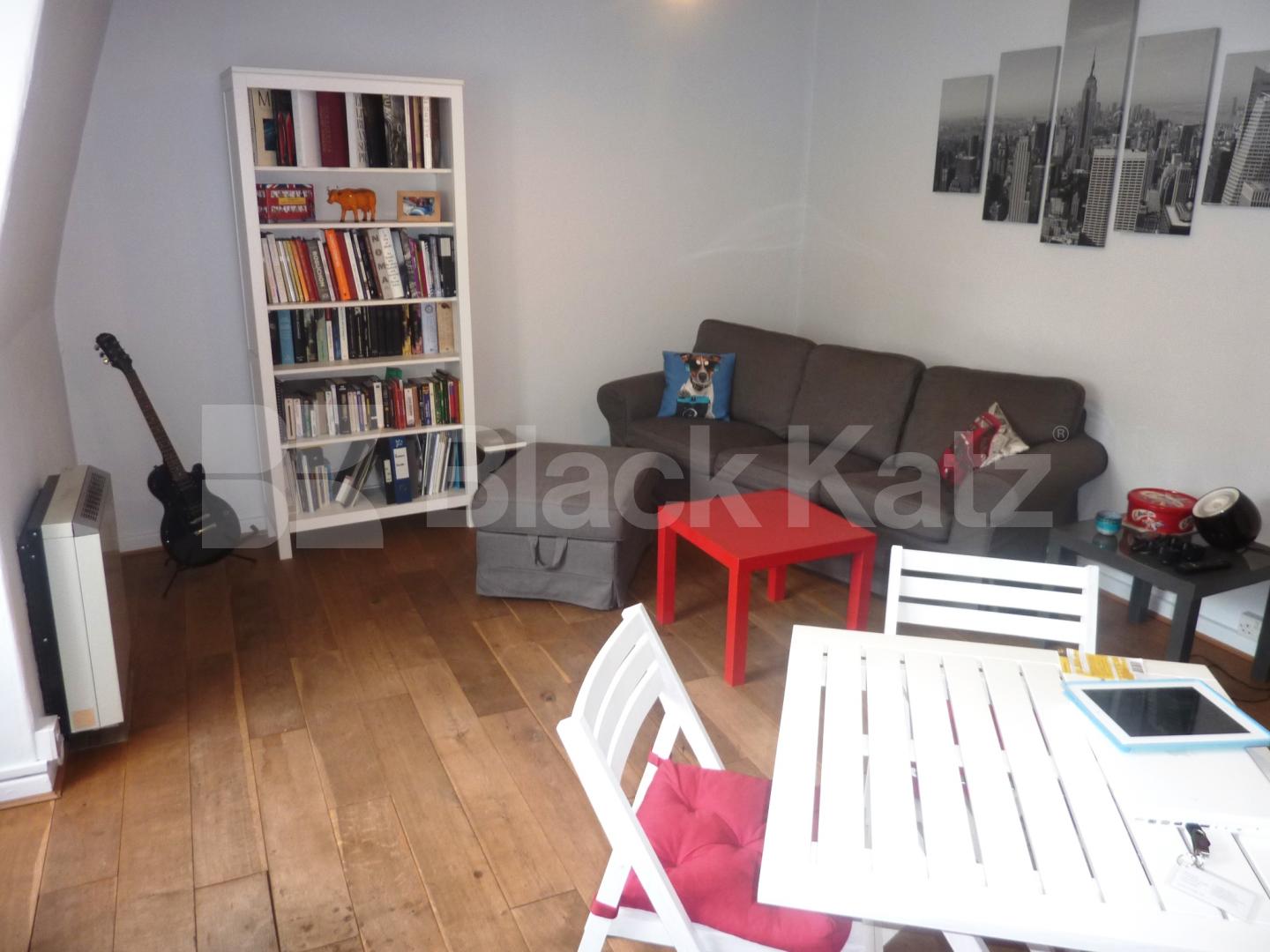 			LOCATION LOCATION LOCATION!!!, 1 Bedroom, 1 bath, 1 reception Flat			 Oxford Street, SOHO